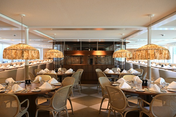 APT Guided Tours & River Cruises APT Solara & APT Ostara Bistro Saison Interior 1 ©APT Guided Tours & River Cruises.JPG